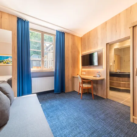 מלון Koener & 4*